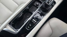 Volvo Xc60 2.0 D4 Momentum 5dr AWD Geartronic Diesel Estate